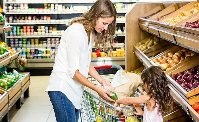 navigate to the closest grocery store