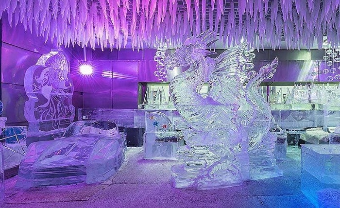Ice Lounge
