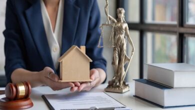 Real Estate Attorney in Brentwood